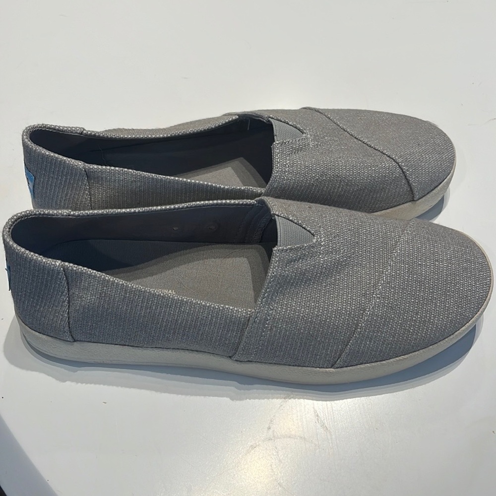 Toms Slip Ons